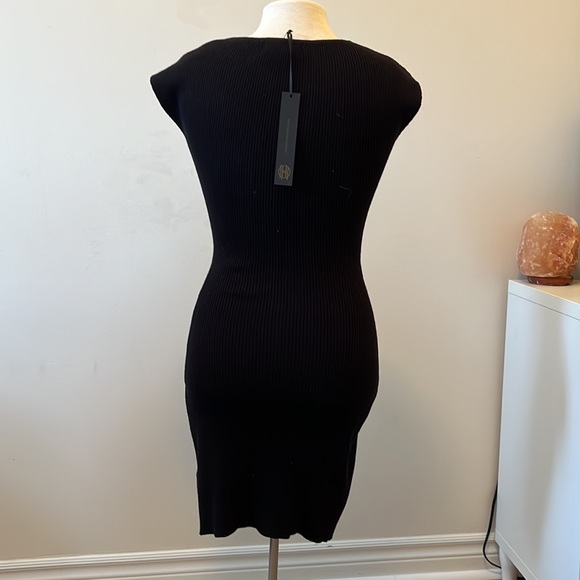 House of Harlow 1960 black mini dress with cutout at stomach. - Picture 2 of 2